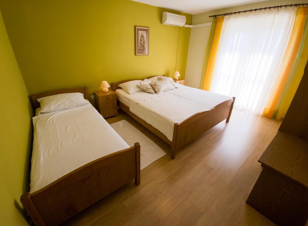 Apartments Cacija Trogir Ngoại thất bức ảnh