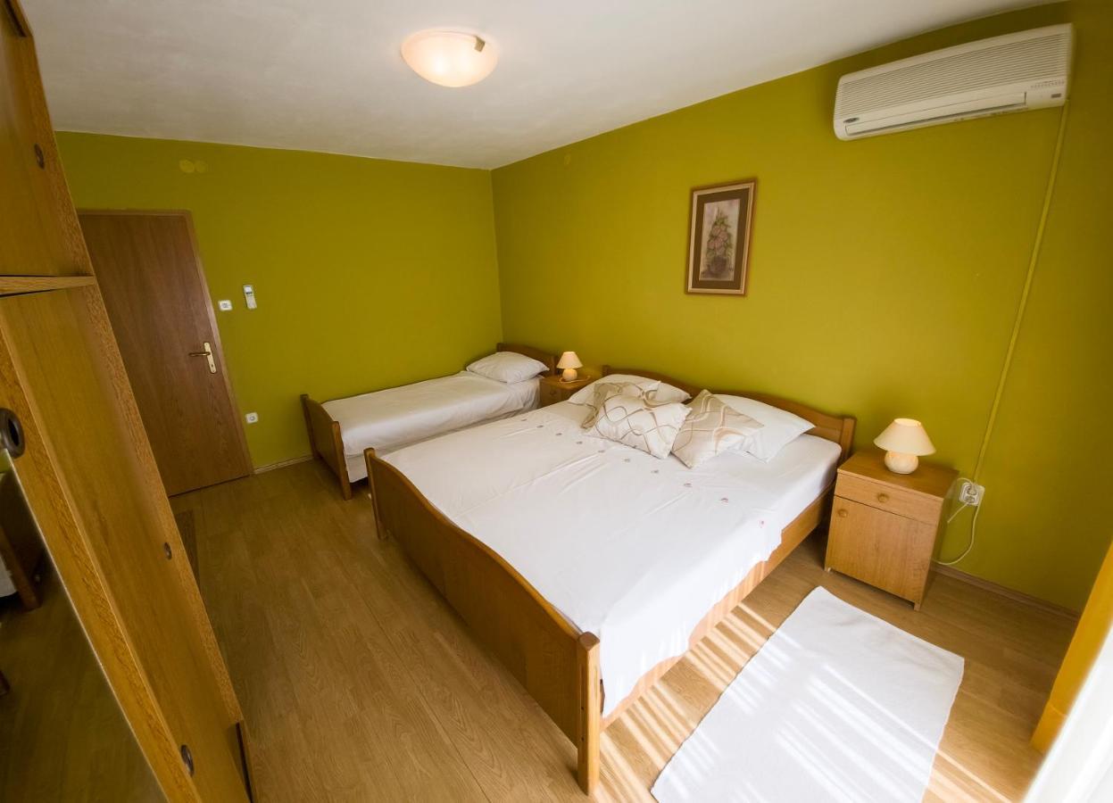 Apartments Cacija Trogir Ngoại thất bức ảnh
